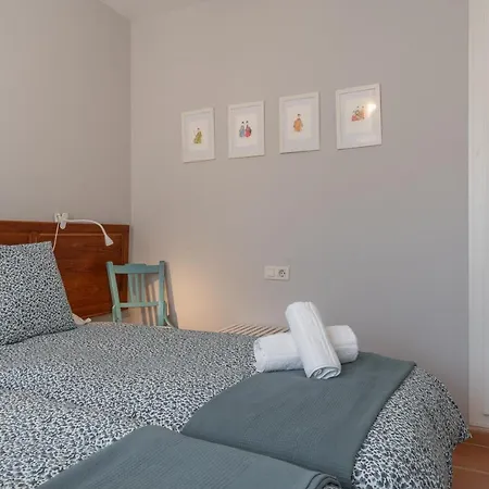 Tuguest House * 阿尔米利亚